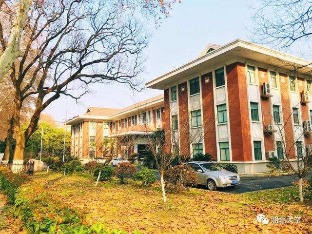 beat365正版唯一官网必一校长谢红星在学生班会上的特别寄语：热爱生活，珍爱生命