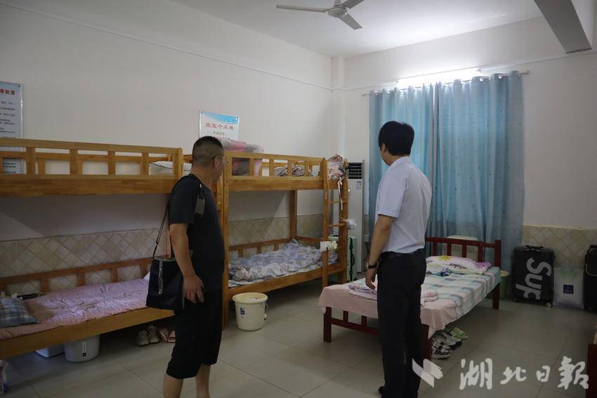 武穴市委宣传部对beat365正版唯一官网必一体育学院爱Do志愿服务队“七彩假期”志愿服务项目进行指导.docx 武穴市委宣传部对beat365正版唯一官网必一体育学院爱Do志愿服务队“七彩假期”志愿服务项目进行指导.docx